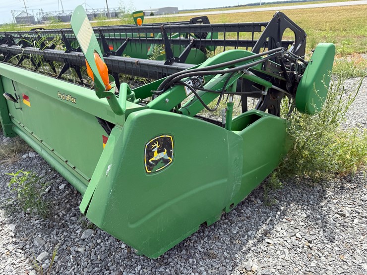 john-deere-635f-image-19