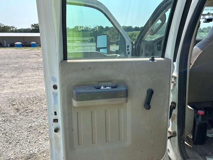 2008-ford-f450-image-16