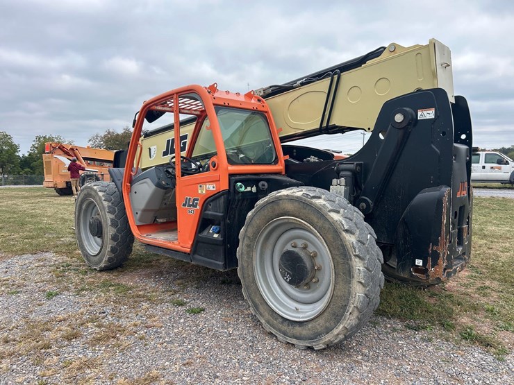 2018-jlg-g9-43a-image-6