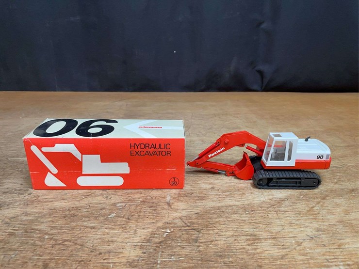 poclain-90-image-1