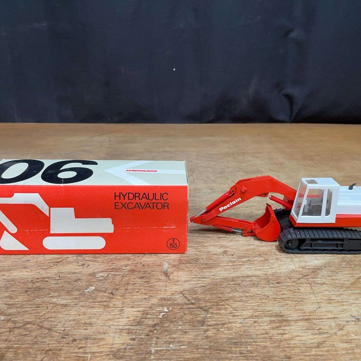 POCLAIN 90