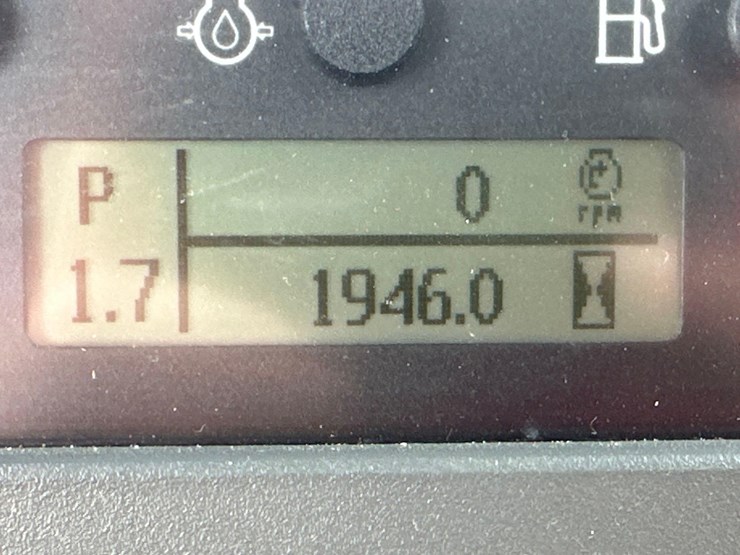 2013-deere-650k-lgp-image-18