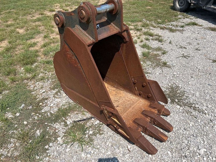 2021-fleco-dx140-24in-tooth-bucket-excavator-attachment-image-4