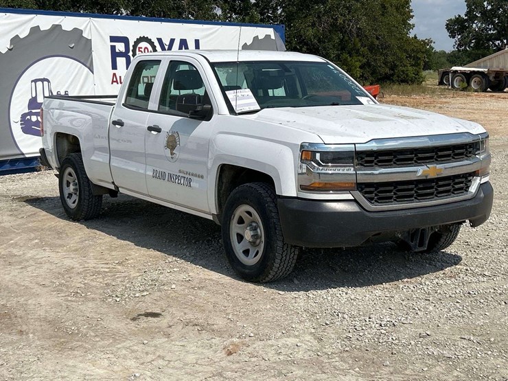 2017-chevrolet-silverado-1500-image-4