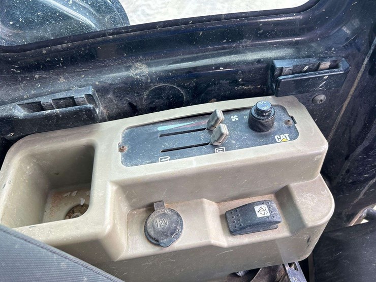 2008-caterpillar-303.5c-image-14