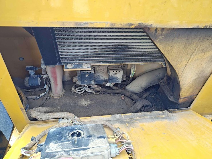 2013-caterpillar-ap-500e-image-20