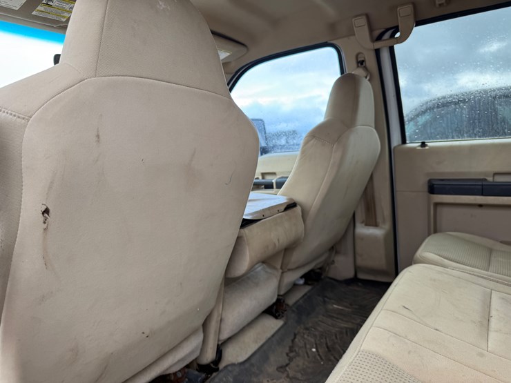 2010-ford-f350-image-54