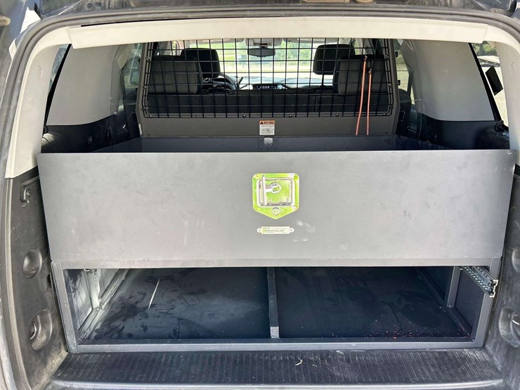 2019-chevrolet-tahoe-image-19