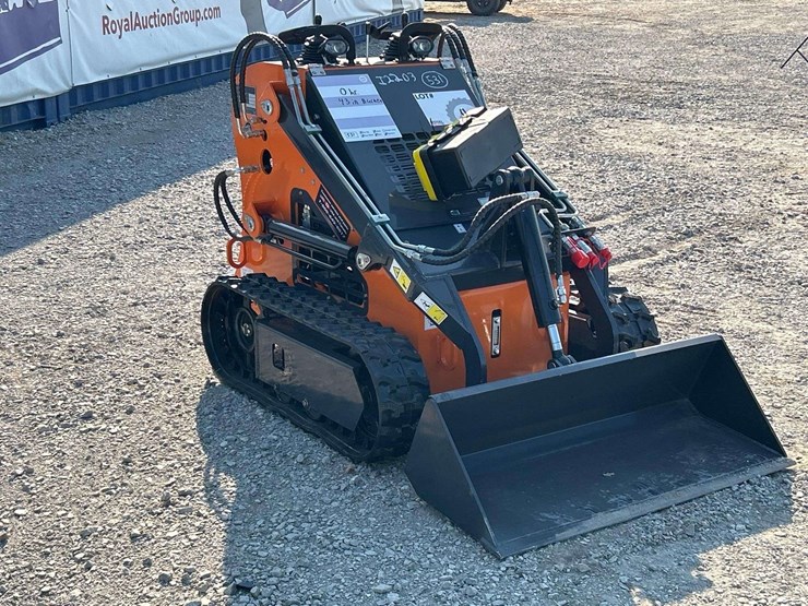 2025-unused-landhero-ldh-t460xx-mini-skid-steer-image-4