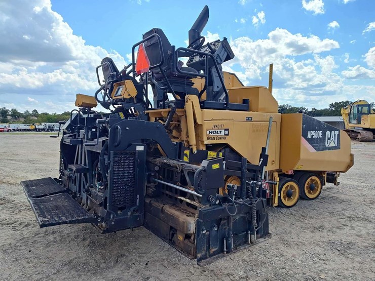 2013-caterpillar-ap-500e-image-3