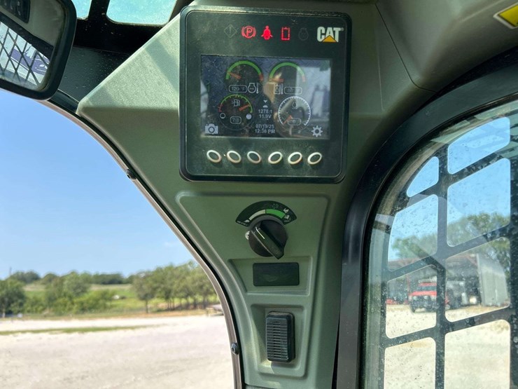 2020-caterpillar-259d3-two-speed-compact-track-loader-skid-steer-image-15