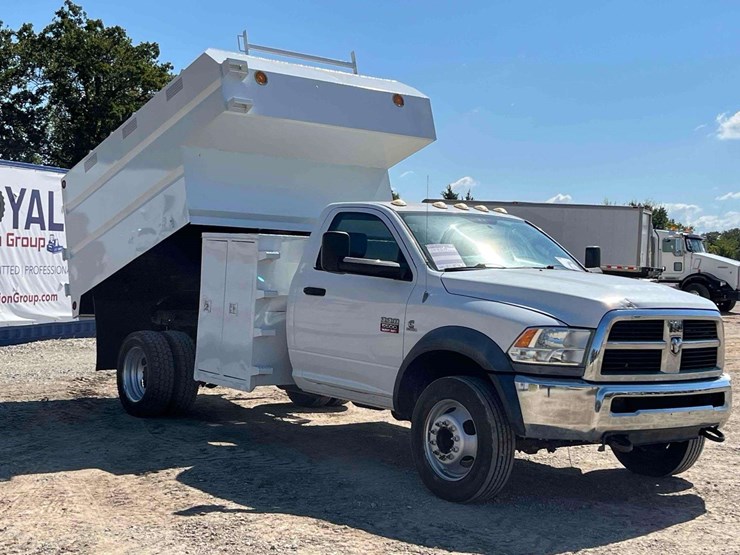 2012-dodge-ram-5500-image-4