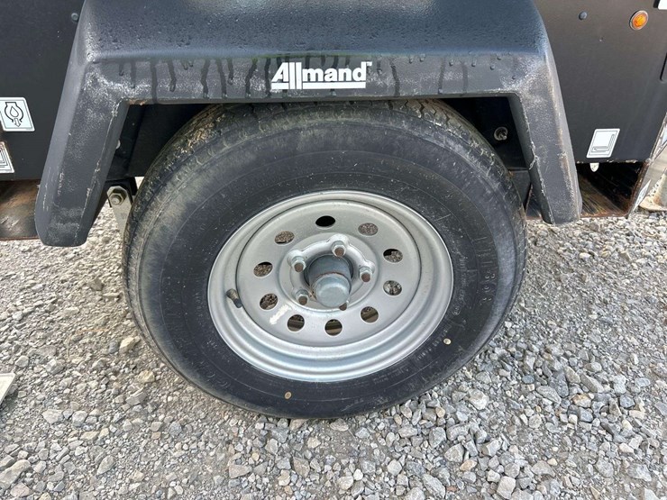 2019-allmand-bros-night-lite-v-series-image-14