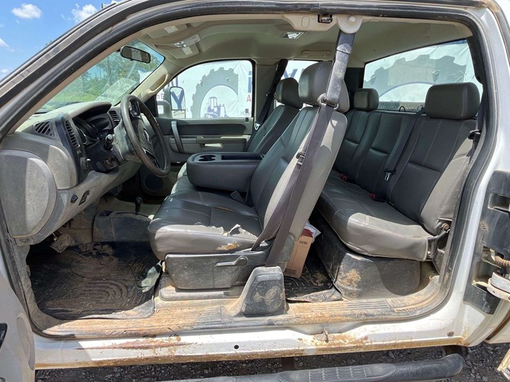 2013-gmc-sierra-2500hd-image-8