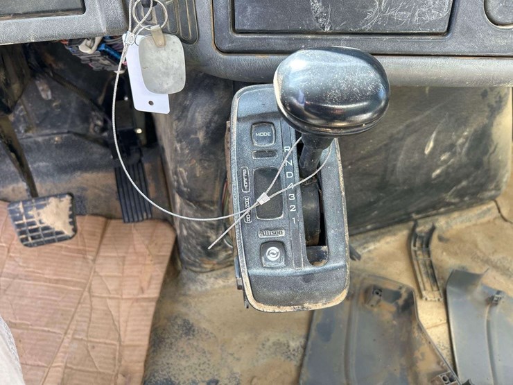 2007-international-durastar-4400-image-16