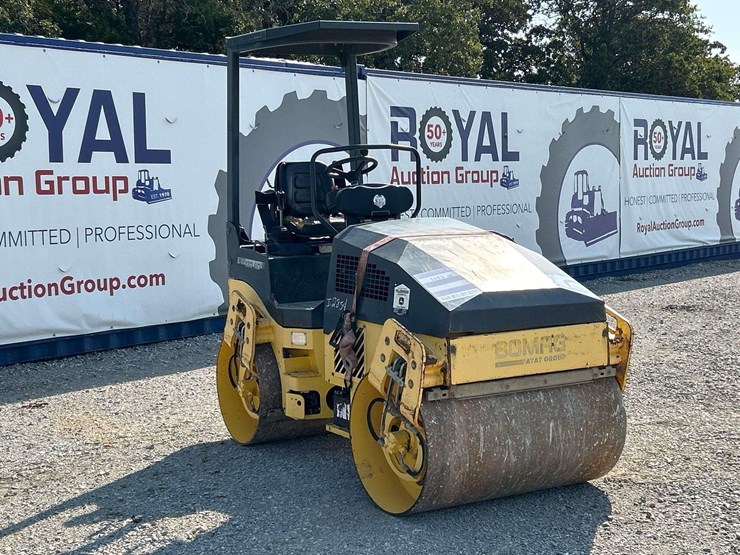 2007-bomag-bw120ad-4-tandem-vibratory-smooth-drum-roller-image-4