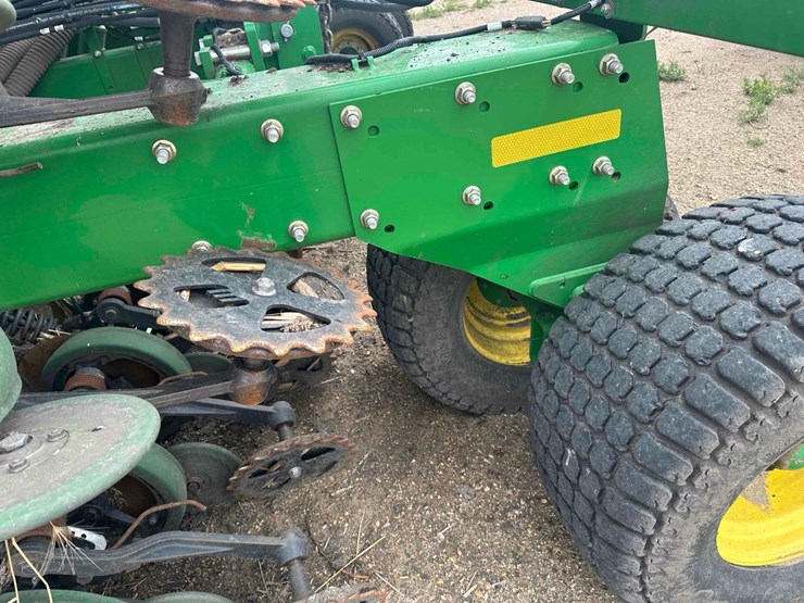 john-deere-1890-image-9