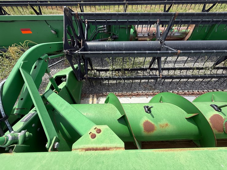 john-deere-635f-image-12