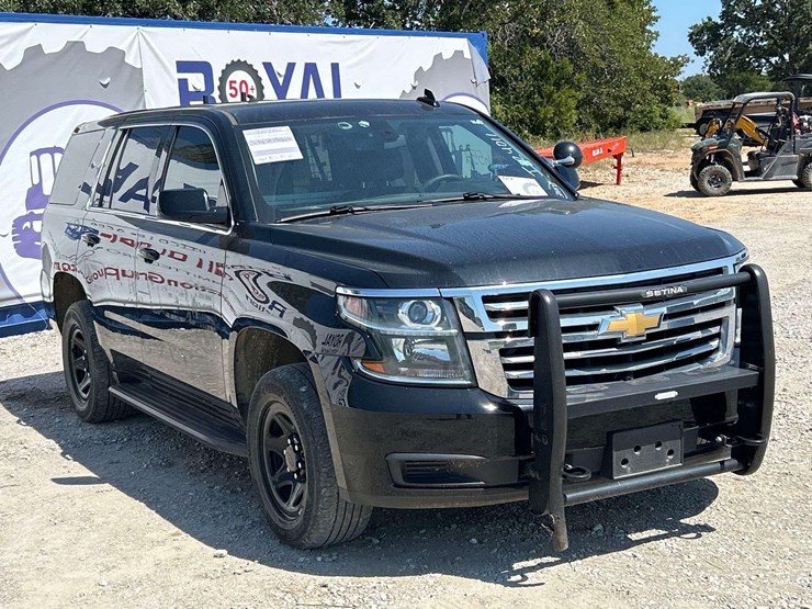 2020-chevrolet-tahoe-image-4