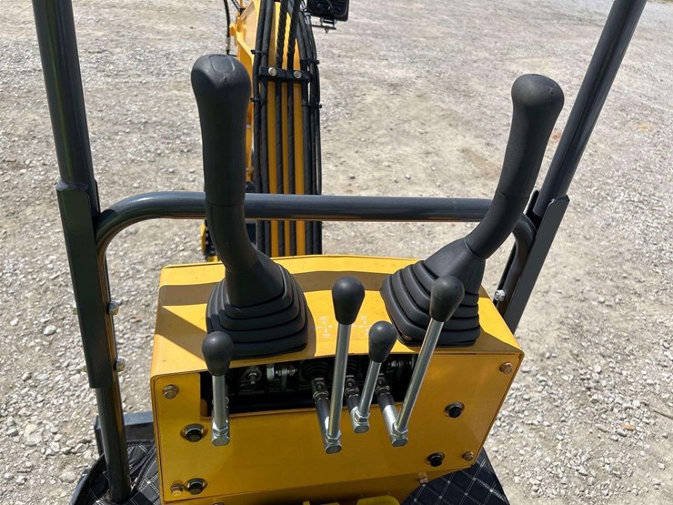 unused-2025-landhonor-ldh-kn16-mini-excavator-image-10