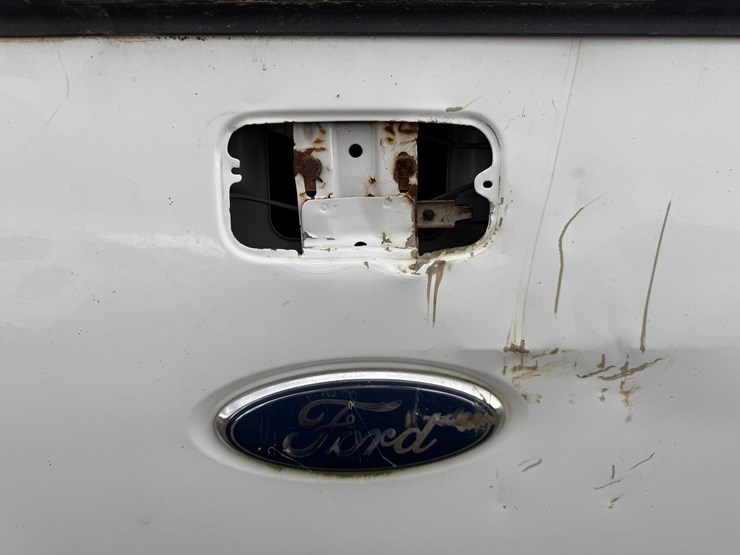 2010-ford-f350-image-9