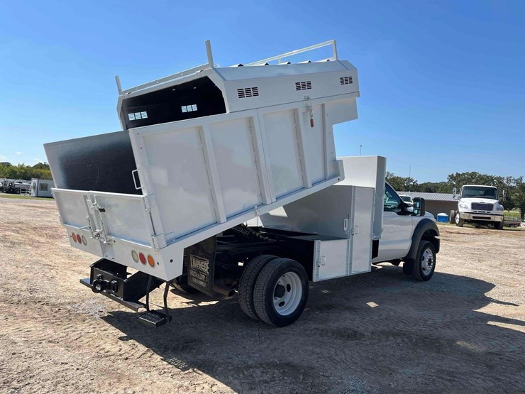 2012-ford-f550-image-3