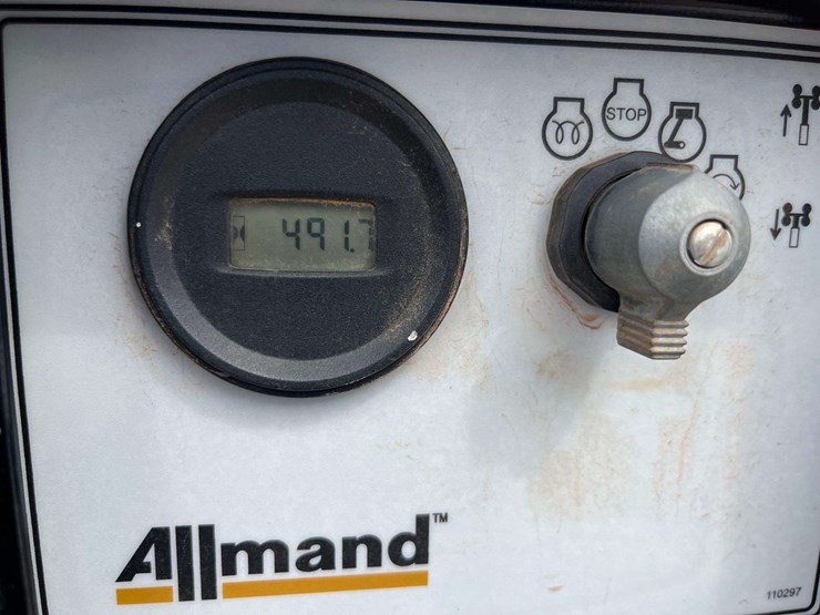 2019-allmand-bros-night-lite-v-series-image-6