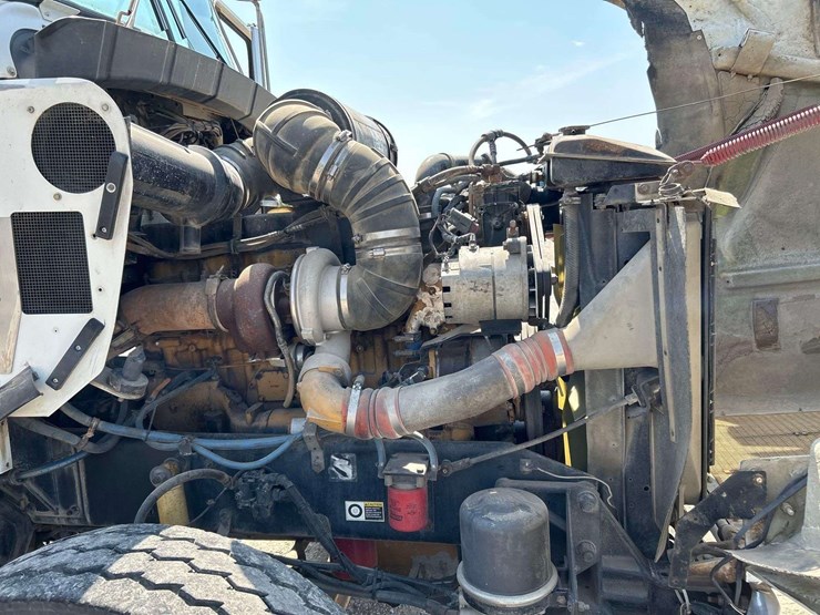 2004-kenworth-t800-image-6
