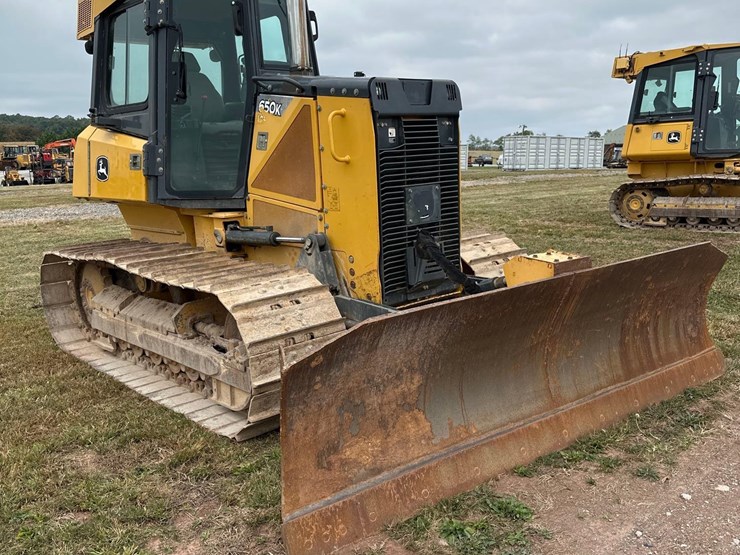 2013-deere-650k-lgp-image-3