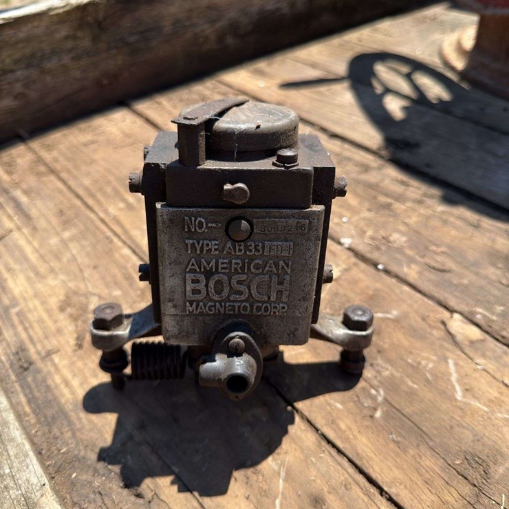 Bosch Type AB33 Magneto