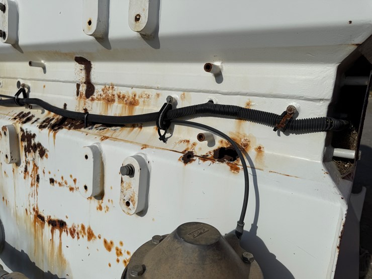 #5024-•-agm-agmc9l-~2000gal-water-tank-truck-bed-image-7