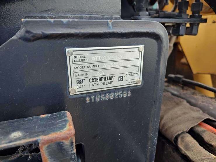 2013-caterpillar-ap-500e-image-18