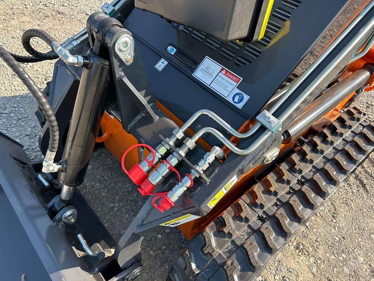 2025-unused-landhero-ldh-t460xx-mini-skid-steer-image-12