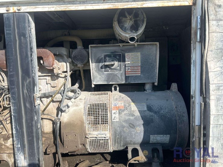 2008-featherlite-trailer-with-generator-,-vin-#-4fge853218c108480-generator-vin--4tcsu18516h185904-image-57