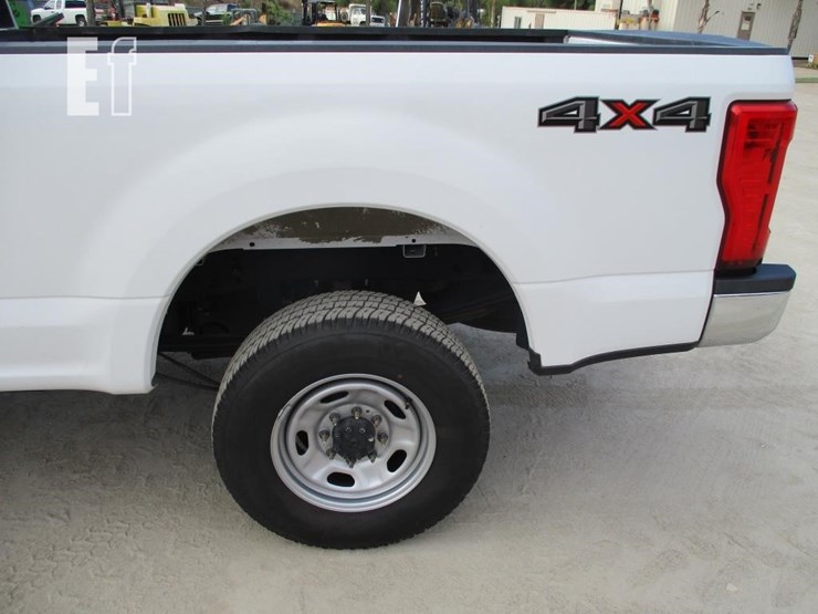 2017-ford-f250-image-16