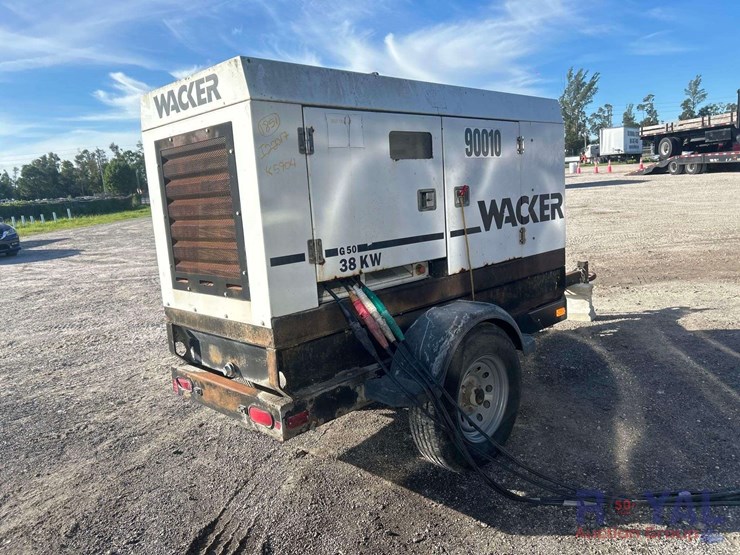 2008-featherlite-trailer-with-generator-,-vin-#-4fge853218c108480-generator-vin--4tcsu18516h185904-image-9