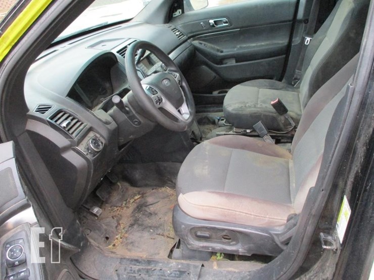 2014-ford-explorer-image-6