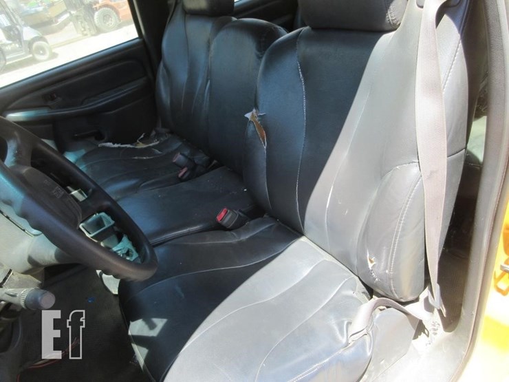2001-gmc-3500-image-8