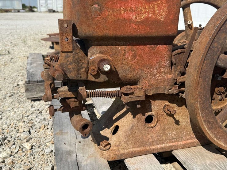 economy-hit-&-miss-gas-engine-image-14