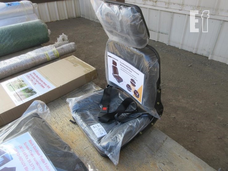 27.6"-x-17.7"-x-17.7"-equipment-seat,-adjustable-h-image-2
