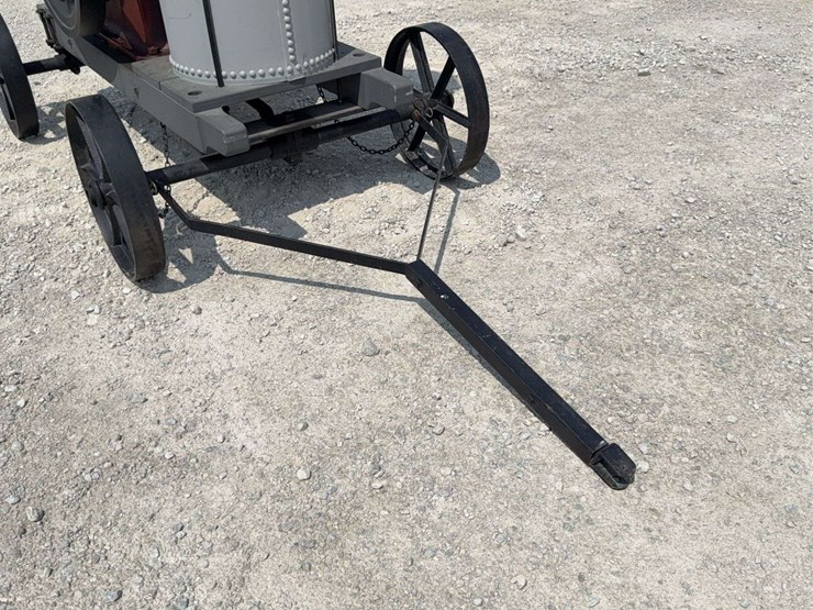3-hp-international-harvester-“famous”-vertical-engine-image-46