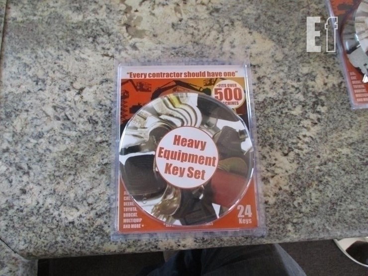 heavy-equipment-24-key-set,-fits-over-500-differen-image-1