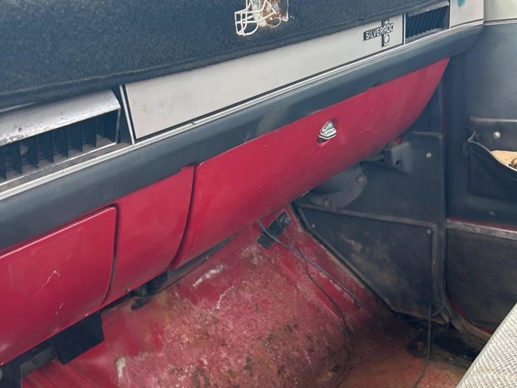 1986-chevrolet-silverado-image-21