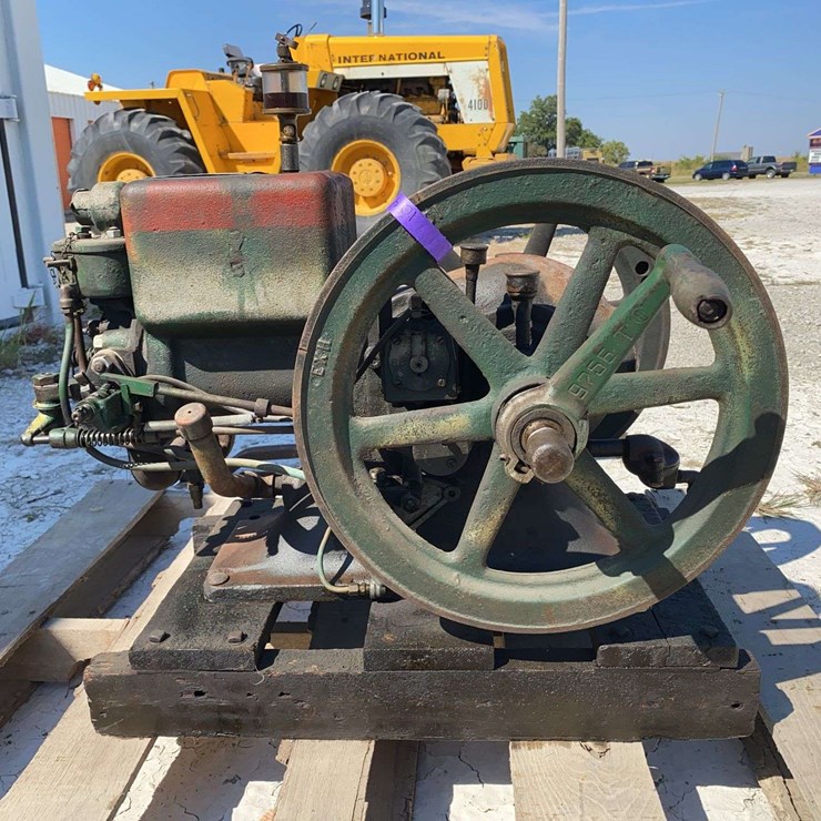 1-1/2hp International Type M