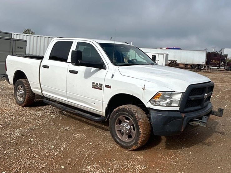 2013-dodge-ram-2500-image-2