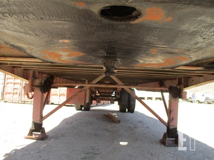 2000-utility-flatbed-image-7