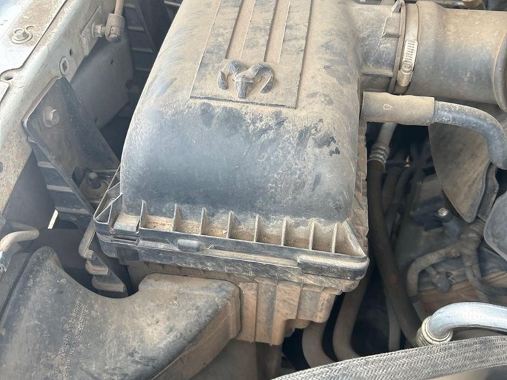 2013-dodge-ram-2500-image-37