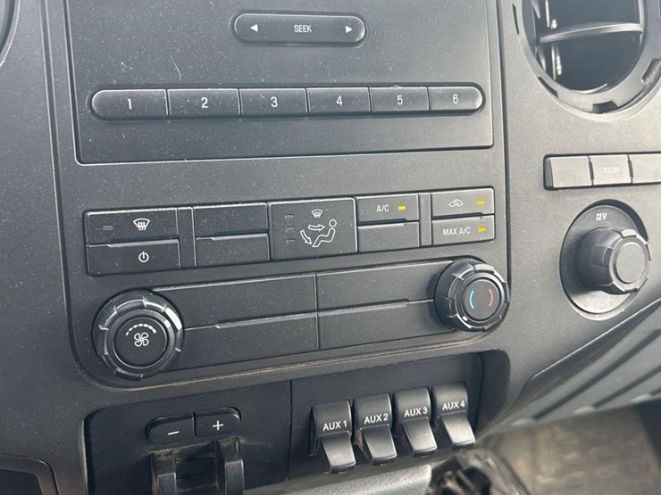2014-ford-f450-image-43