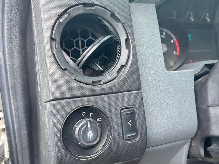 2014-ford-f450-image-39