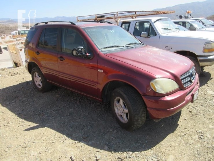 2001-mercedes-benz-ml320-image-4